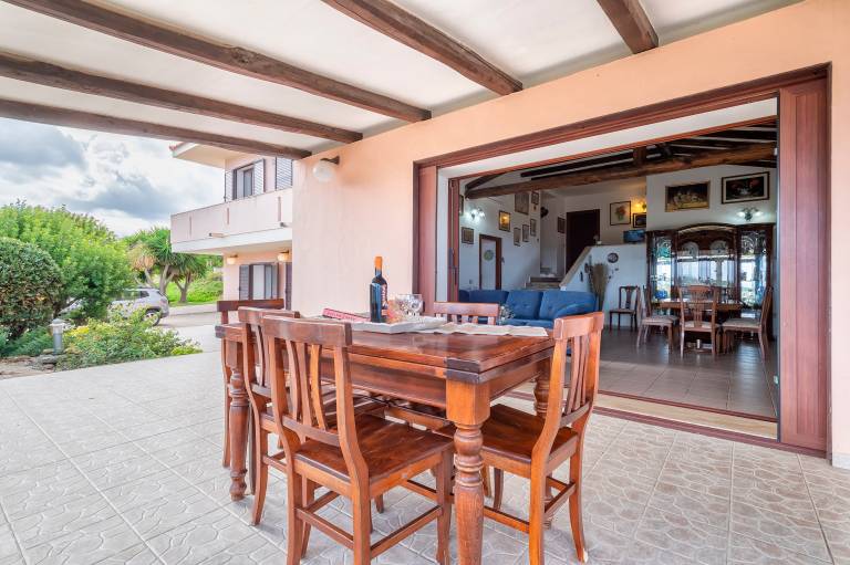 Villa 'Patrizia' with Sea View, Wi-Fi and Air Conditioning — photo 5
