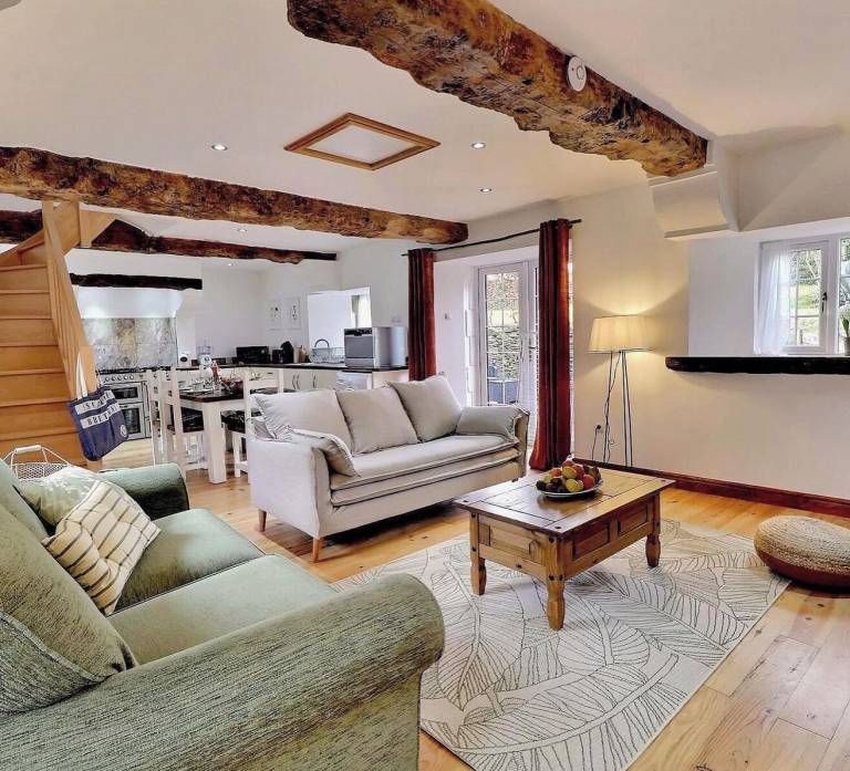 House  Antrain