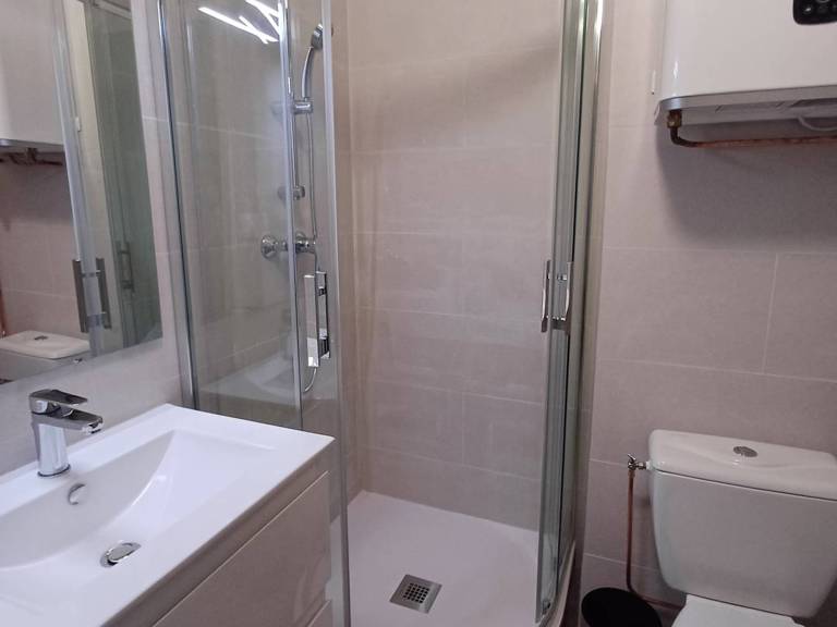 1BR on 2nd floor, near thermal baths, pets allowed — photo 4