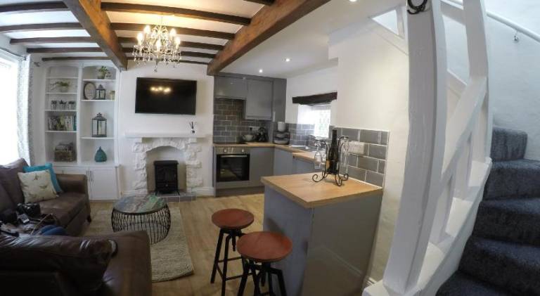 House with 2 rooms for 4 persons in Wakefield