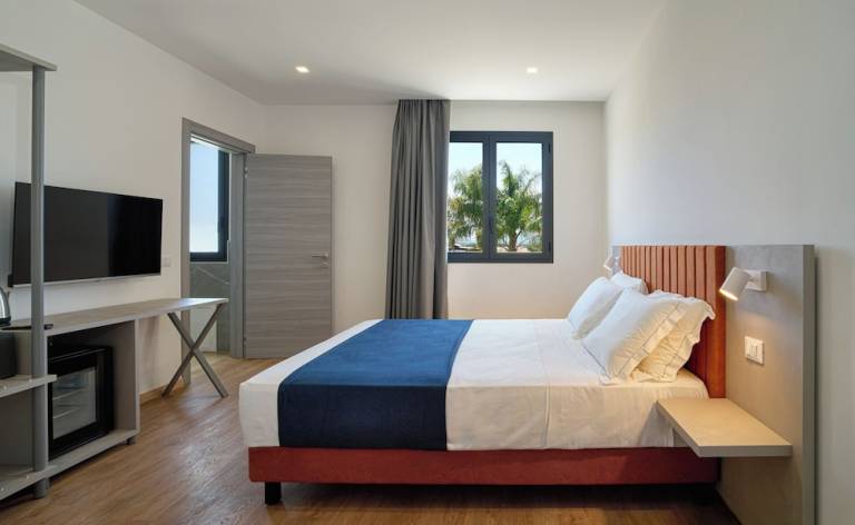 Aparthotel Terrasini