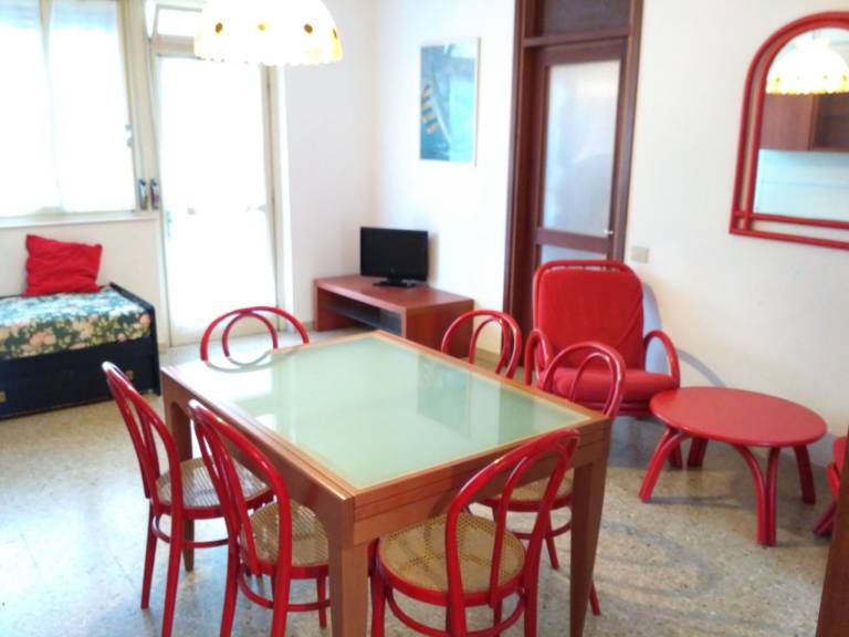 Rental apartment with 3 rooms for 6 persons — photo 4