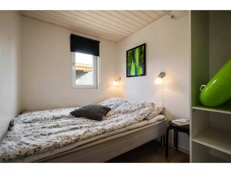 Chalet with patio & BBQ — photo 3