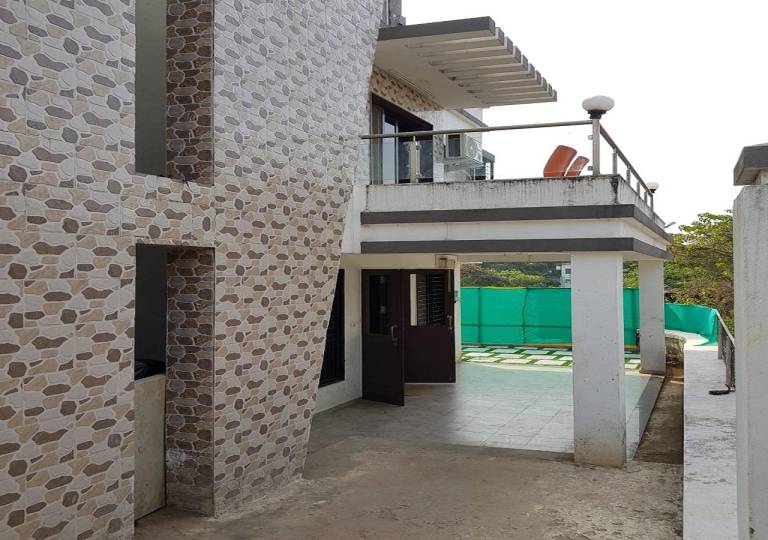 Villa with terrace & pool | Pets allowed — photo 4