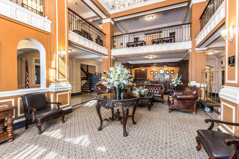 Hotel Bothwell Sedalia Central District, an Ascend Collection Hotel — photo 3