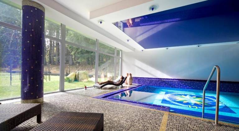 Lovely rental apartment with terrace, pool & sauna | Pets allowed — photo 3