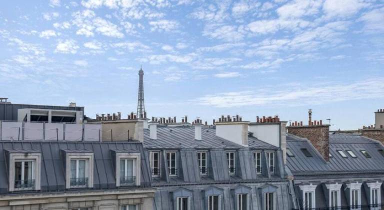 1 BedroomHaussmannAmazing viewEffeilTowerAC in Clichy