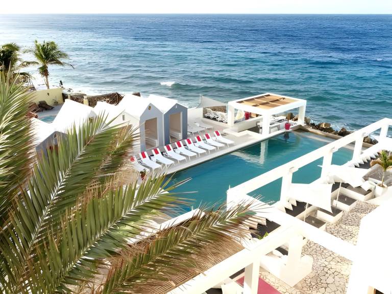 Saint Tropez Boutique Hotel in Willemstad