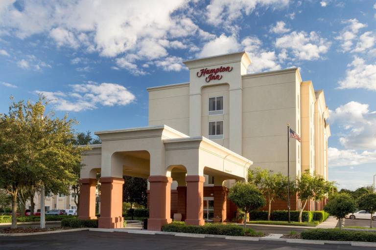 Hampton Inn Leesburg/Tavares in Lee, FL