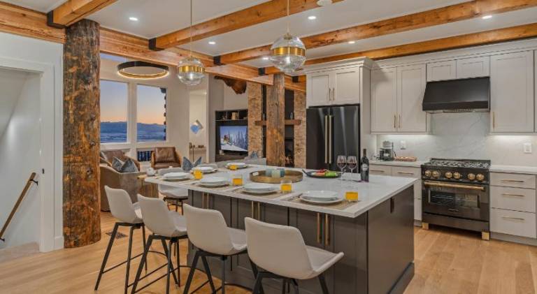 Fully equipped house with jacuzzi, terrace & barbeque | Perfect for remote work | Dogs allowed — photo 3