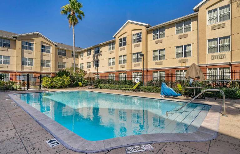 Extended Stay America Suites - Tampa - Airport - N. Westshore Blvd. — photo 5