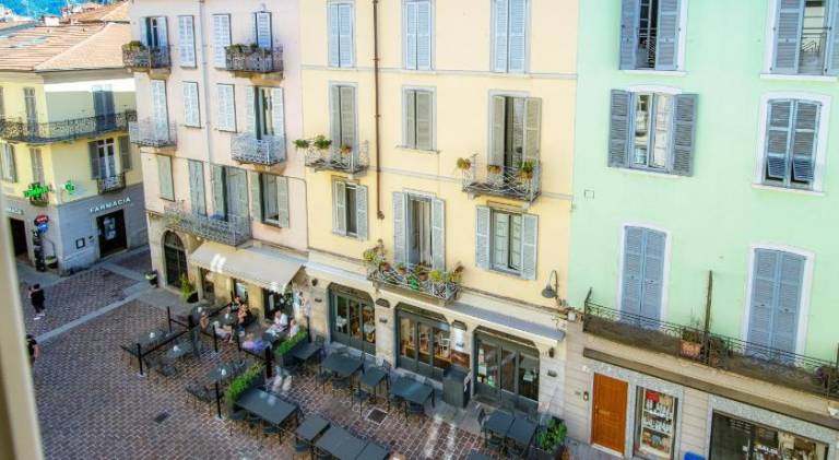 Apartment | Near Como Cathedral | Pets allowed — photo 2
