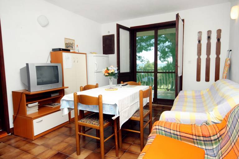 Two bedroom apartment with terrace and sea view Zavala, Hvar (A-594-a) — photo 4