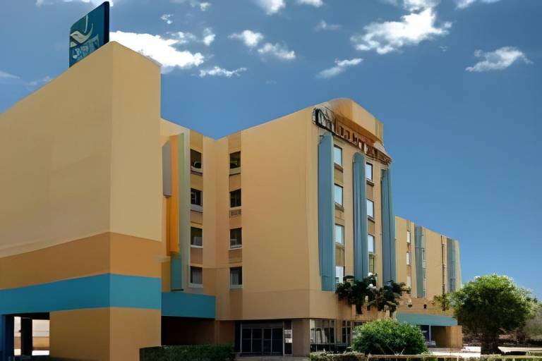 Cocoa Beach Suites Hotel