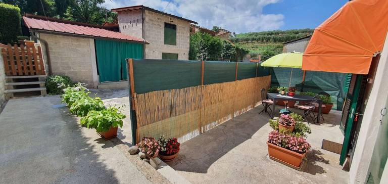 Family-friendly house with private pool, barbecue & yard | Pets are welcome — photo 2