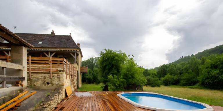 Fully equipped beautiful house with pool, barbeque & patio | Pets are welcome — photo 2