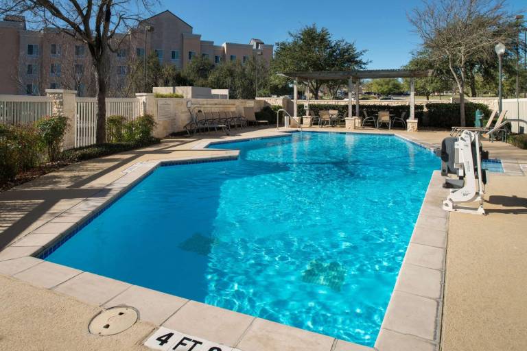 Hampton Inn & Suites Schertz — photo 3