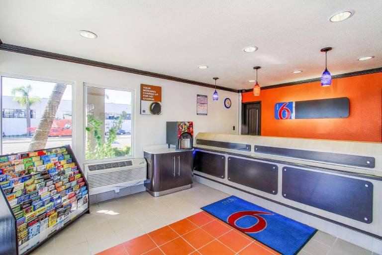 Motel 6 San Diego, CA - Airport - Harbor — photo 3