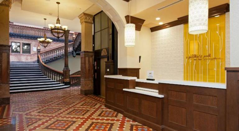Hilton Garden Inn Milwaukee Downtown — photo 3