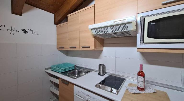 Apartment | Next to Cathedral-Basilica of Our Lady of the Pillar | Pets allowed — photo 5