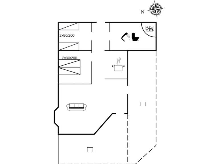 House with patio — photo 2