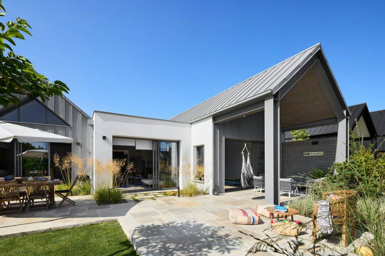 House with terrace, grill & private pool — photo 2