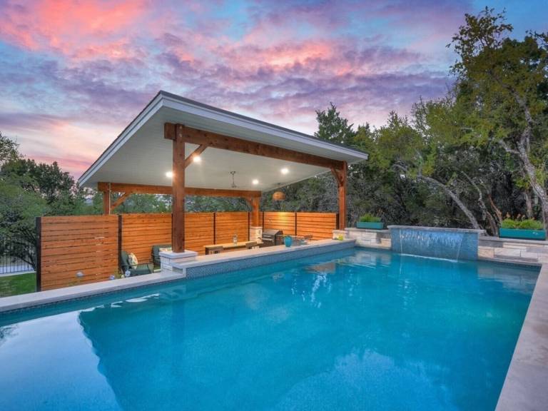 House  Lago Vista