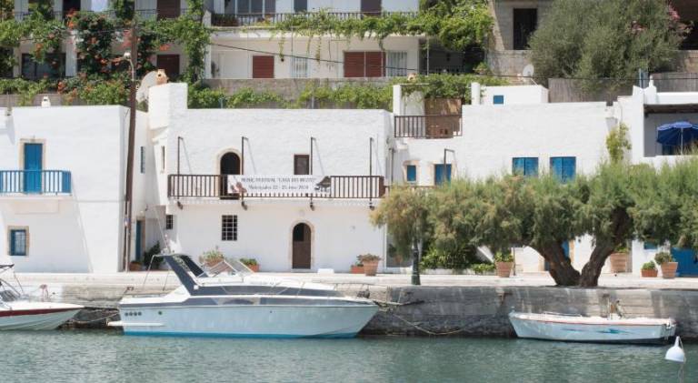 Family-friendly beautiful apartment with patio | Close to the beach | Good for workation | Dogs allowed in Ierapetra