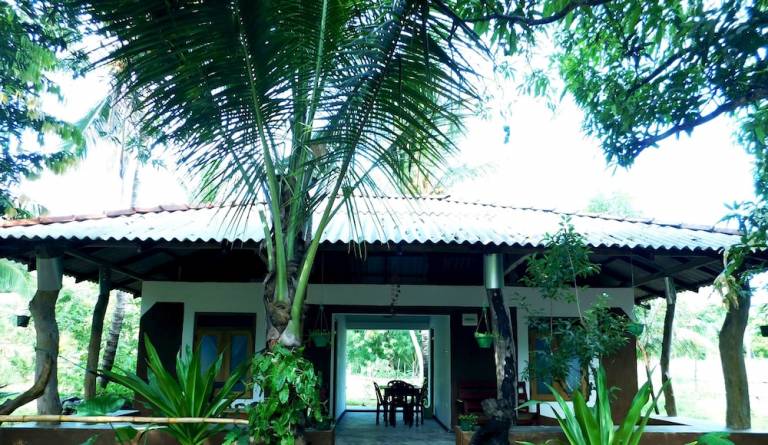 Bed & Breakfast  Moneragala
