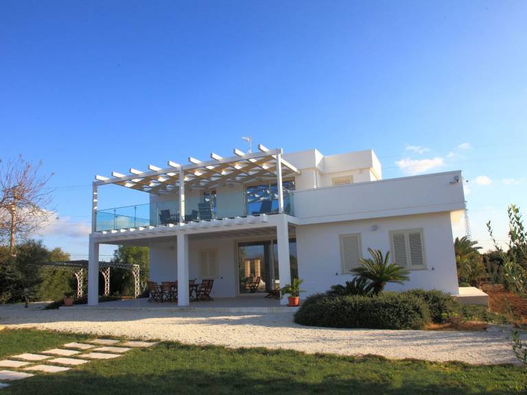 Spacious house with terrace, grill & private pool | Pets allowed — photo 4