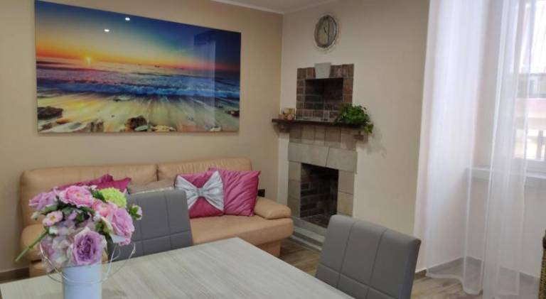 Holiday apartment with 2 rooms for 6 persons in Trani
