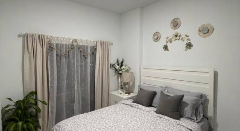 Modern townhome with kitchen and backyard access in Homestead, FL