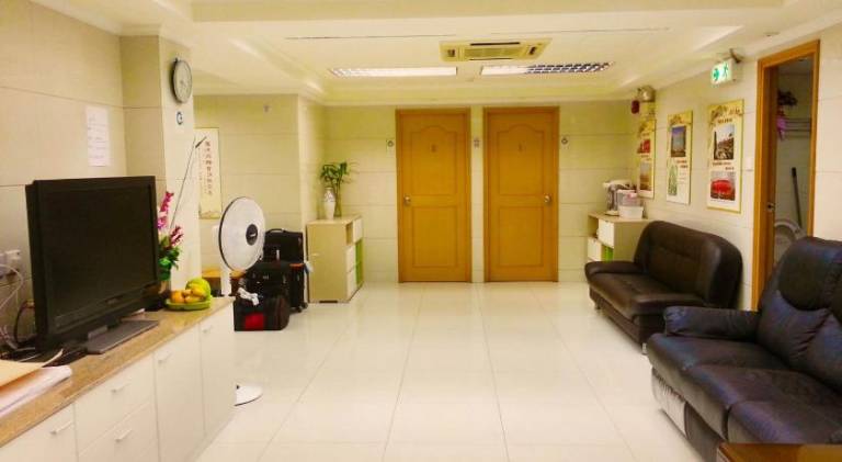 Hong Kong Le Cong Fraternal Association Hostel — photo 2