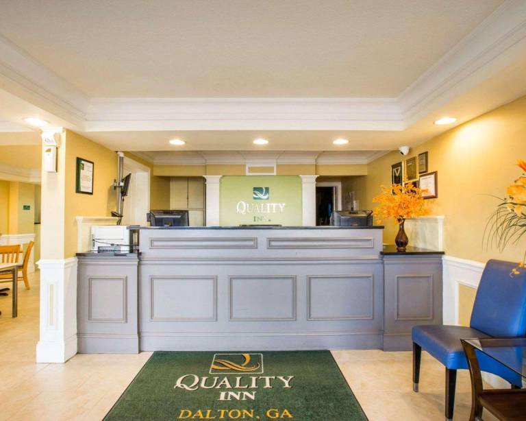 Quality Inn Dalton Central — photo 3