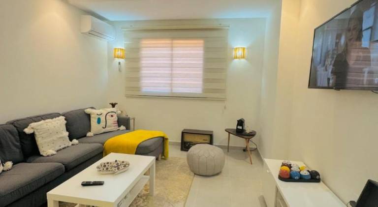 2BR 2BA wTerrace & Parking Majorelle Chic — photo 3