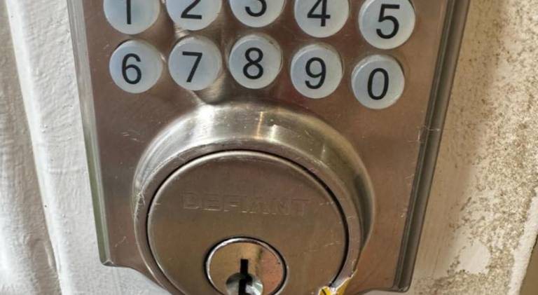 Toronto Upper Beaches Apartment