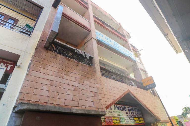SPOT ON Hotel Anand Bhawan