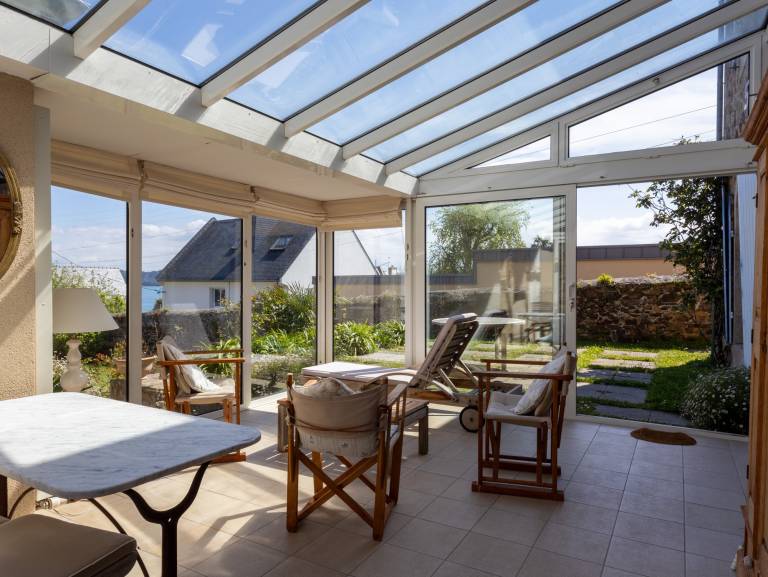 Holiday Home 'Maison Bretonne Madame Est Servie 4' with Sea View — photo 3