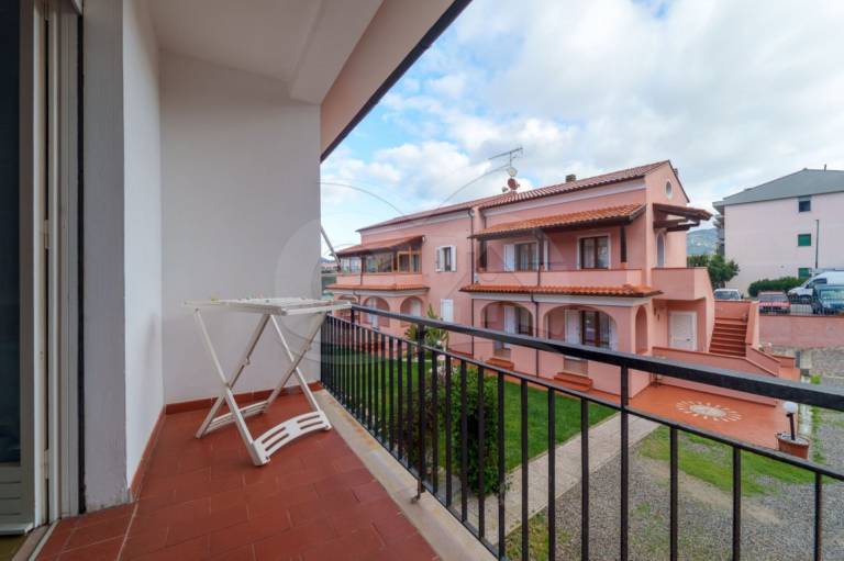 Rental apartment with 2 rooms for 6 persons — photo 4