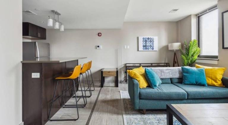 Apartment with 2 rooms for 6 persons in Detroit, MI