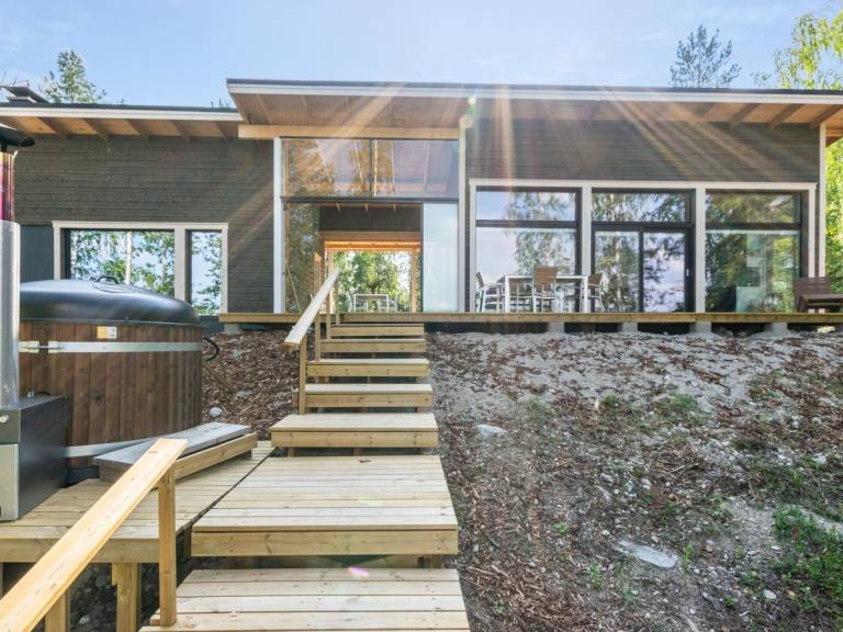 Hot Pool Cottage Kesäranta 611 1