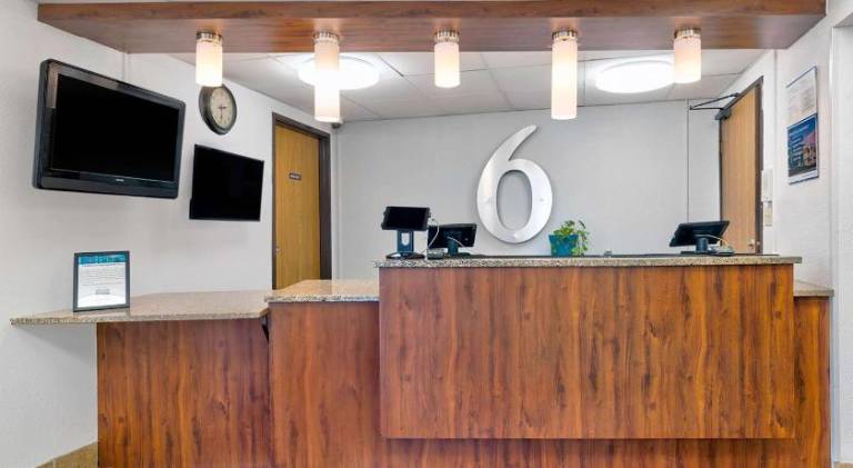 Motel 6 Cedar Rapids, IA - Airport — photo 4