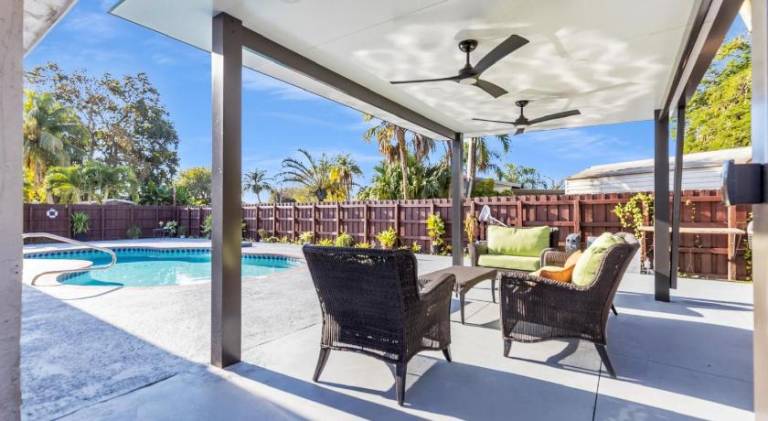 House with pool | Pets are welcome in Florida City, FL