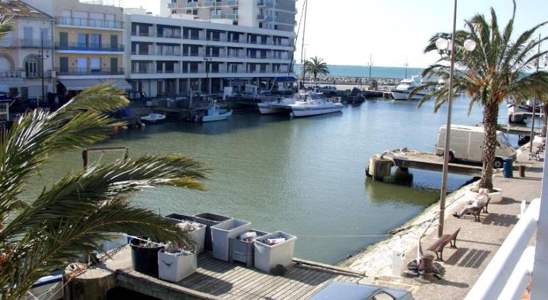 Villa d'architecte vue port a 2 pas de la plage in La Grande-Motte