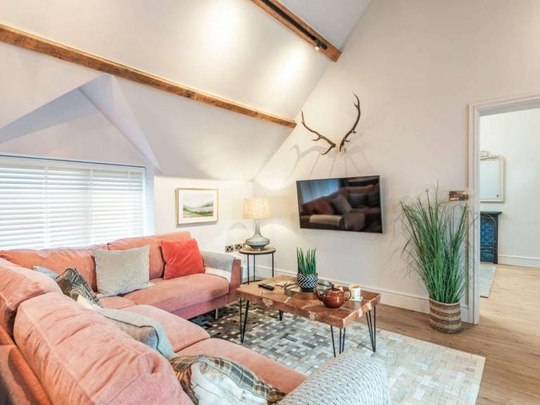 Fully equipped cottage with BBQ & yard | Pets are welcome — photo 3