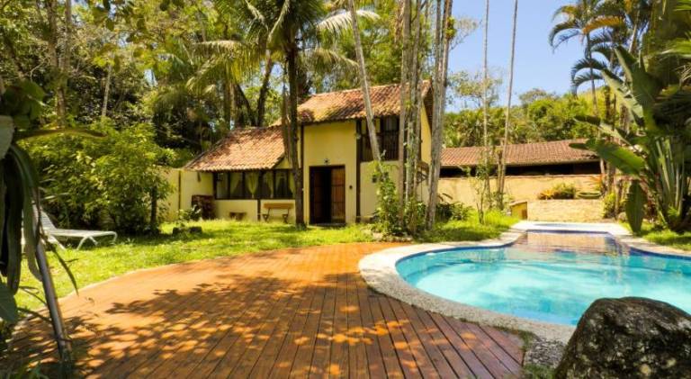 House with pool & hot tub in Paraty