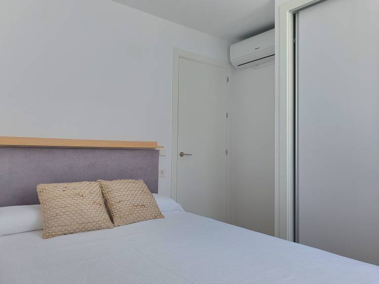 Apartamento con piscina y solarium en Primera Planta A