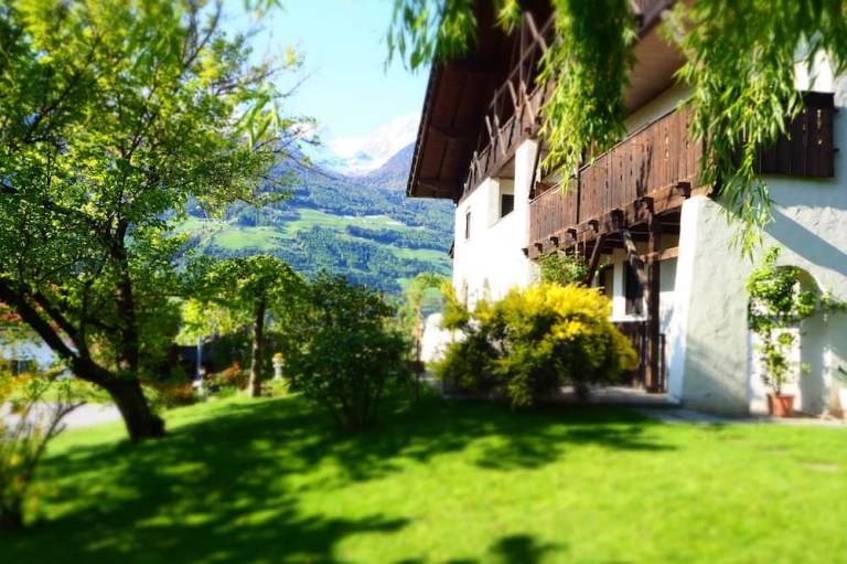 Bed & Breakfast  Corzes