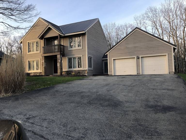 House Seven Springs