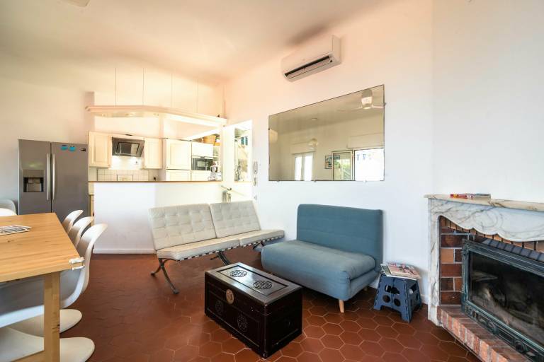 Fully equipped lovely vacation home with pool, barbecue & terrace | Close to the beach | Pets allowed — photo 5